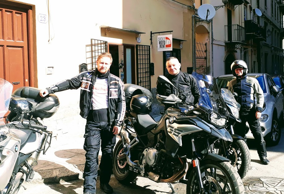 choose the freedom of two wheels!