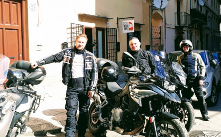 choose the freedom of two wheels!